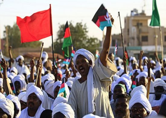 " المهنيين السودانيين " يؤكد على تمسكه بحكومة مدنية لإدارة المرحلة