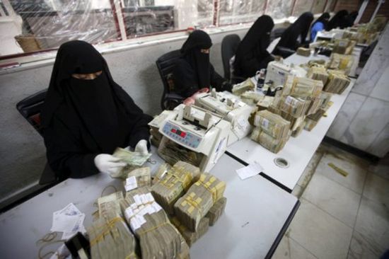محافظ البنك المركزي يعلن عن أول عملية ترحيل للعملات الأجنبية إلى بنك البحرين