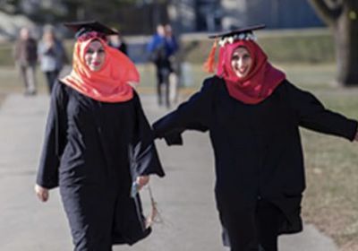 السفير الأمريكي: حوالي 517 طالب يمني يدرس في الولايات المتحدة