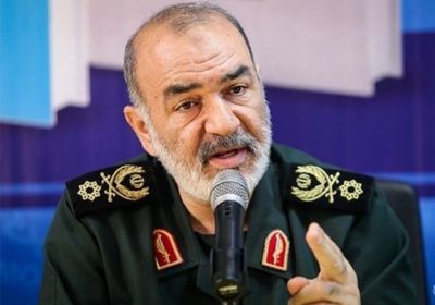 المرشد الإيراني يعين "سلامي" قائدًا للحرس الثوري الإرهابي