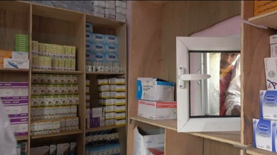 الهلال الإماراتي يدعم مستشفى حيس العام بالأدوية والمستلزمات الطبية المتنوعة 