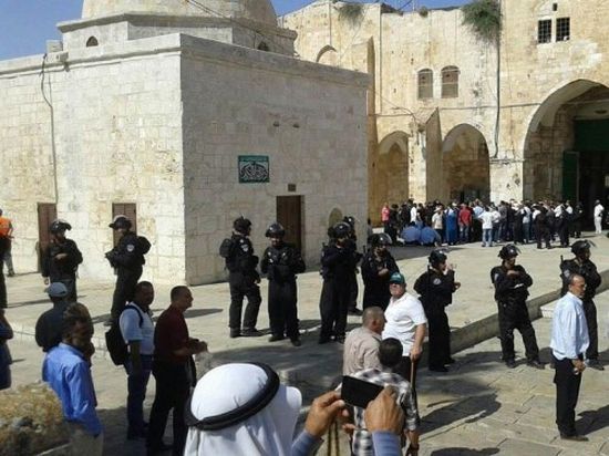 وزير إسرائيلي يقتحم المسجد الأقصى بصحبة عشرات المستوطنين