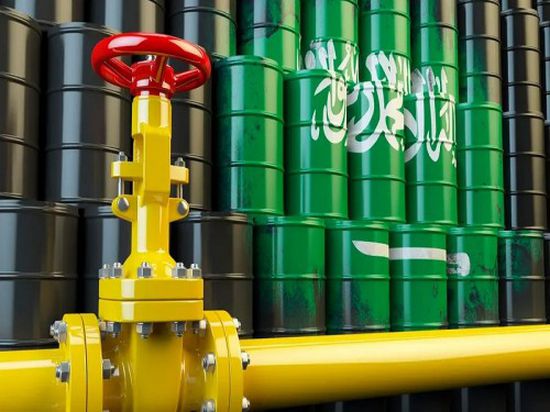 السعودية تعلن استعدادها لتعويض أي نقص من النفط الإيراني