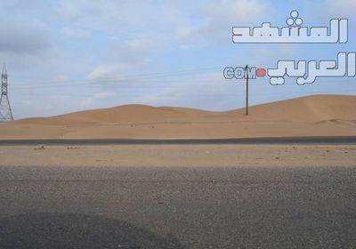 سائقو المركبات بلحج لـ"المشهد العربي": نعاني من الكثبان الرملية التي تعيق الحركة&nbsp; &nbsp;