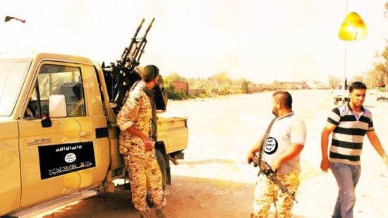 أمجد طه يثبت دعم داعش للإخوان في ليبيا