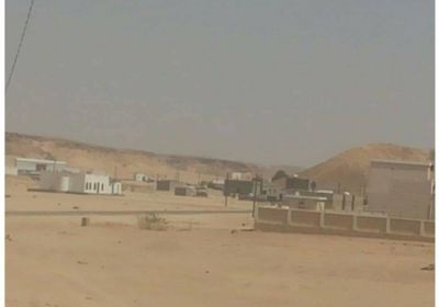 ضبط كميات كبيرة من المواد الغذائية منتهية الصلاحية في حات بالمهرة