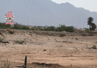 قصف جديد من مليشيا الحوثي لمواقع العمالقة شرق مدينة الصالح 