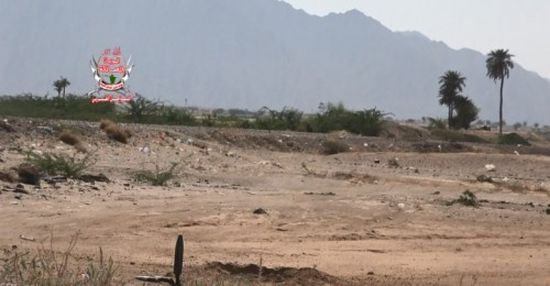 قصف جديد من مليشيا الحوثي لمواقع العمالقة شرق مدينة الصالح 