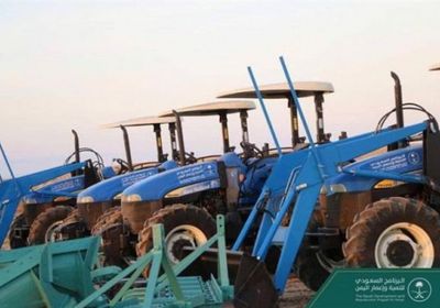 شاهد.. إحدى تجارب الحراثات الزراعية في حجة