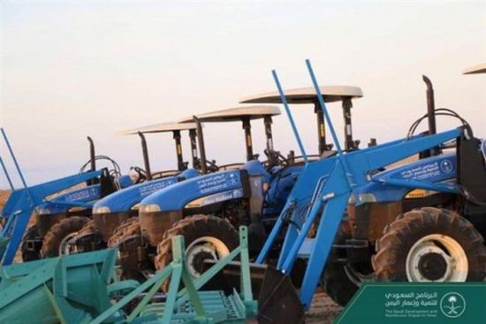 شاهد.. إحدى تجارب الحراثات الزراعية في حجة