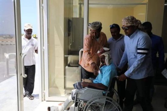 نقل حالات جديدة من سقطرى للعلاج في الإمارات على نفقة "خليفة الإنسانية" (صور)
