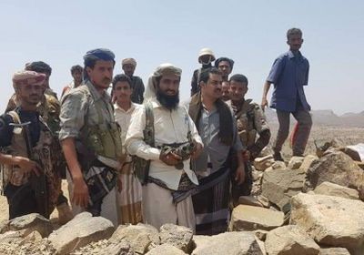 الحزام الأمني بالمسيمير يعزز القوات المقاتلة على الحدود مع تعز