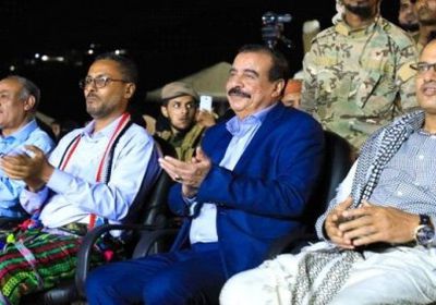 بن بريك يشهد احتفال العاصمة عدن بالذكرى الثالثة لتحرير ساحل حضرموت