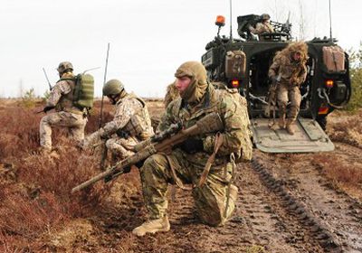 جندي أمريكي متطرف يدهس ماره بسيارته في كاليفورنيا لاعتقاده بأنهم مسلمين