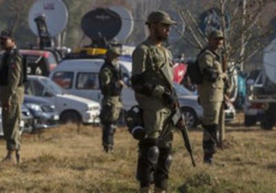 مقتل ثلاثة من قوات الأمن الباكستاني جراء انفجار قنبلة