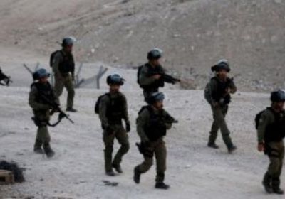 الاحتلال الإسرائيلي يفرج عن أسيرين ويعيدهم إلى سوريا