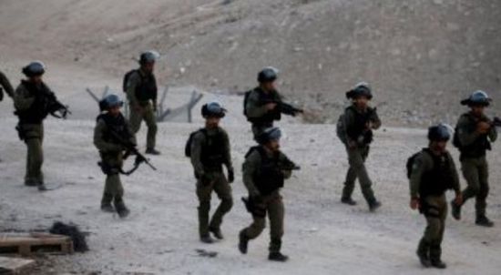 الاحتلال الإسرائيلي يفرج عن أسيرين ويعيدهم إلى سوريا