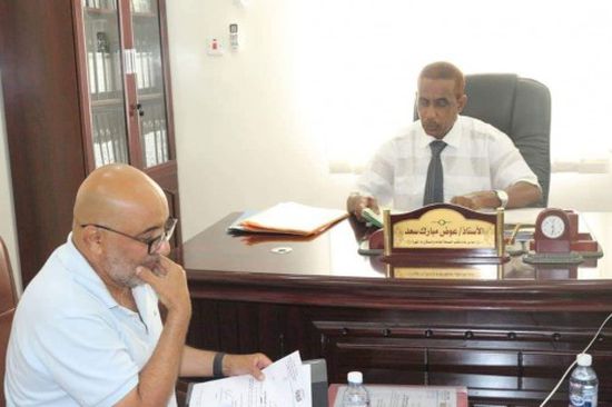 اجتماع بالمهرة لمناقشة إمكانية علاج الحالات المرضية الطارئة