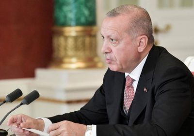 صحفي إماراتي: نظام أردوغان يحتضر!