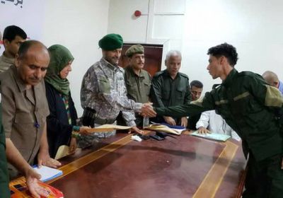 اختتام الدورة التدريبية الخاصة بالتحقيق الجنائي في العاصمة عدن (صور)