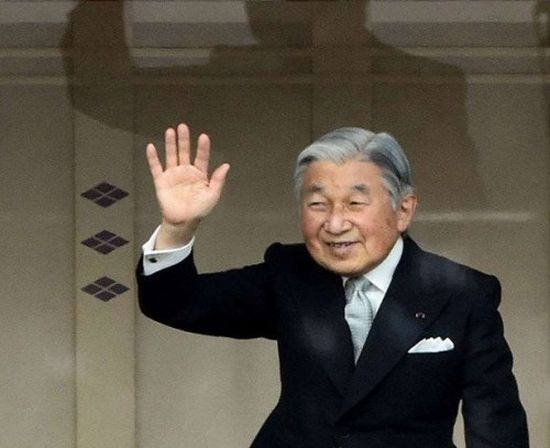 بعد نحو 3 عقود.. إمبراطور اليابان يتنازل عن العرش