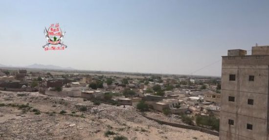قصف حوثي مكثف على مواقع العمالقة في حيس بالحديدة