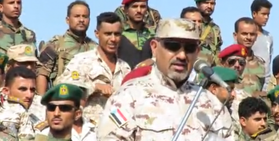 القائد الزبيدي يُوجه رسائل مدوية بشأن تعزيز ورفد الجبهات (فيديو)