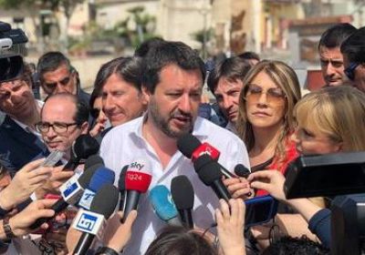 إيطاليا تستقبل 147 طالب لجوء من جنسيات مختلفة