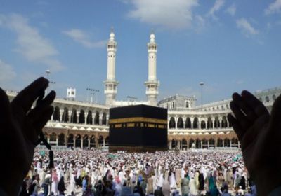 وزارة الأوقاف تعلن تعليق العمرة لأجل غير مسمى