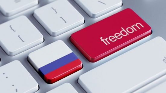 بوتين يوقع "الإنترنت السيادي"  الذي تستنكره المنظمات الحقوقية