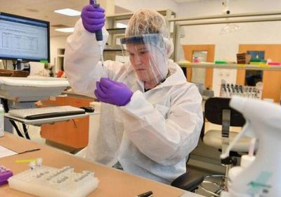 الولايات المتحدة تخضع المهاجرين لاختبارات الحمض النووي لهذا السبب