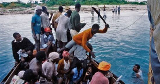 مقتل طفل وفقدان ثلاثة إثر انقلاب زورق بين الحدود المكسيكية الأمريكية