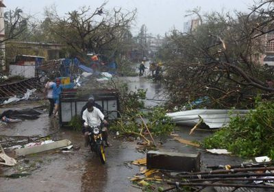 تعطيل العمل بمدارس وجامعات ومطارات الهند بسبب إعصار " فاني "
