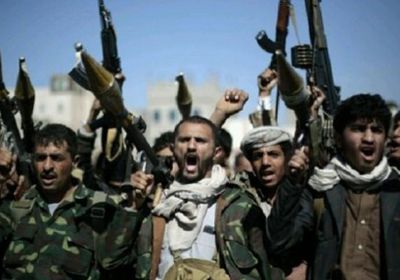 المليشيات تحرق منازل مواطنين وتتسبب بموجة نزوح جديدة جنوب الحديدة (فيديو)