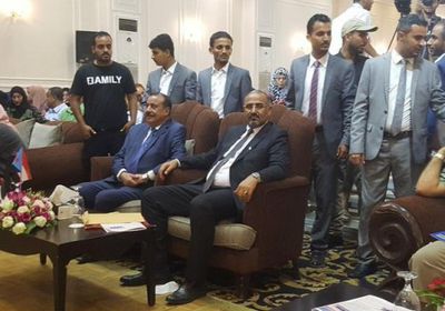 الزبيدي: واثقون أن المرحلة الثانية من الحوار الجنوبي ستحقق إنجازًا يذكره التاريخ