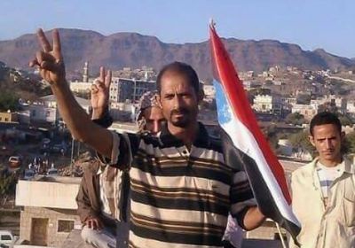 استشهاد الإعلامي غالب لبحش في جبهة حجر على يد قناص حوثي 