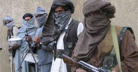 طالبان: أحد مقاتلينا فجر نفسه أثناء قيادته لسيارة ملغومة بأفغانستان