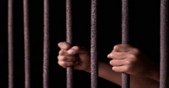 محكمة جزائرية تقضي بالسجن 7 سنوات لعضو بالبرلمان لإدانته قضية فساد مالى