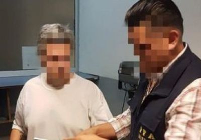 القبض على أرجنتينى اعتدى جنسيا على ابنته وهارب من البلاد