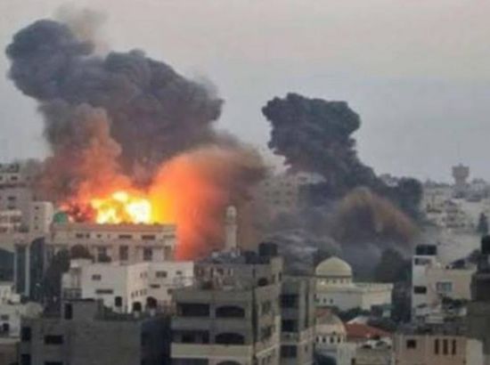 استشهاد 12 فلسطيني و إصابة 105 آخرين جراء الغارات الإسرائيلية