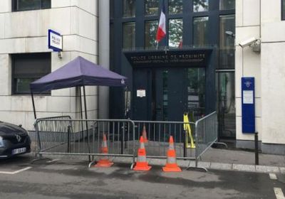 مركز شرطة فرنسي يغلق أبوابه بسبب غزوة" البراغيث"