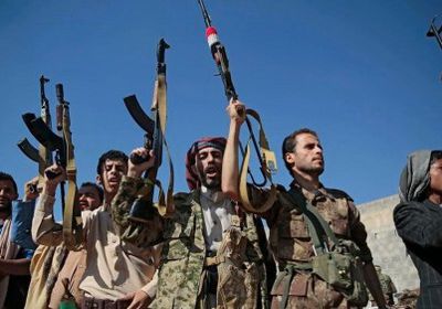 أنعم: الحوثيون يفجرون ألغامًا بحرية في رأس عيسى بالحديدة