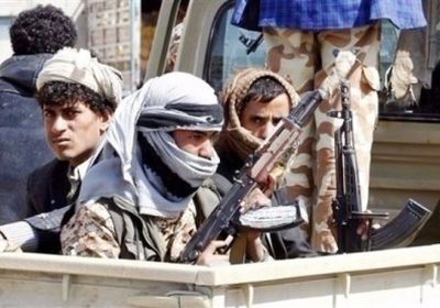 الحوثي يوزع مبالغ مالية كبيرة على آل البيت.. تفاصيل