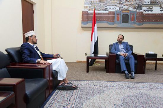 رئيس المجلس الأعلى للمليشيات يلتقي قيادي بارز بحزب الرشاد الإسلامي 