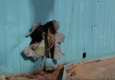 مليشيا الحوثي تستهدف مطاحن البحر الأحمر بالحديدة لتعطيل تشغيلها (صور)