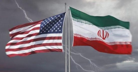 إعلامي يُجيب.. هل تشن أمريكا حربًا ضد إيران؟