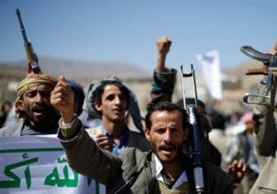 مليشيا الحوثي تجبر المصلين في الحديدة على تنظيم وقفات احتجاجية 