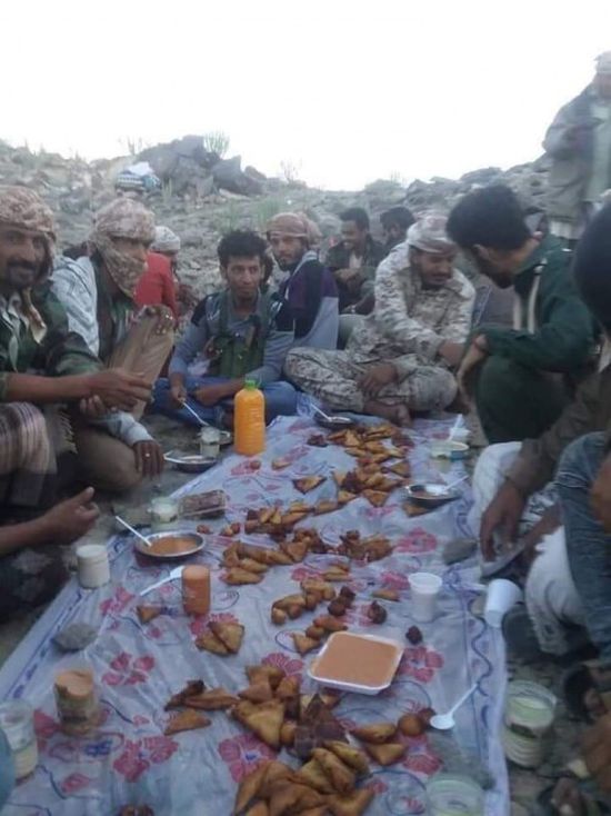 سياسي يكشف الفرق بين أبطال الجنوب وإخوان الشرعية في صور