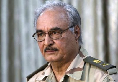 الأربعاء.. حفتر يزور فرنسا ويلتقي بماكرون