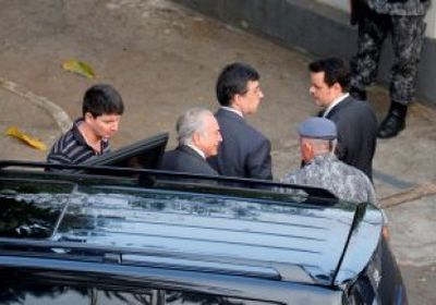 البرازيل تواصل تحقيقاتها مع الرئيس السابق في قضايا فساد